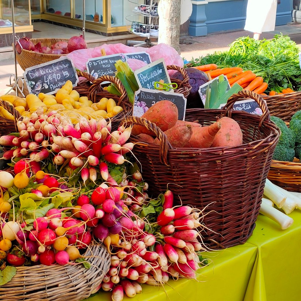 Marché de Châtel-Guyon 1